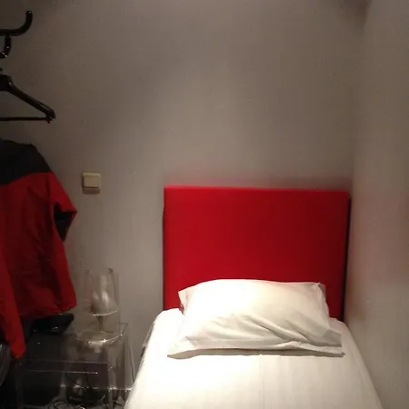 Monty Small Design Hotel